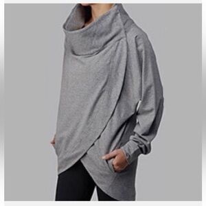 RARE Lululemon Cocoon Wrap Size 6 In Heathered Grey fall loungewear jacket cozy